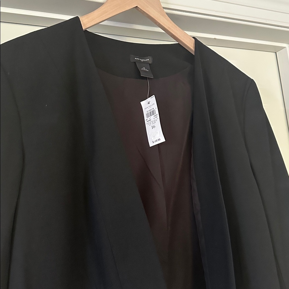 NWT Ann Taylor | Black Collar-less Blazer Cropped